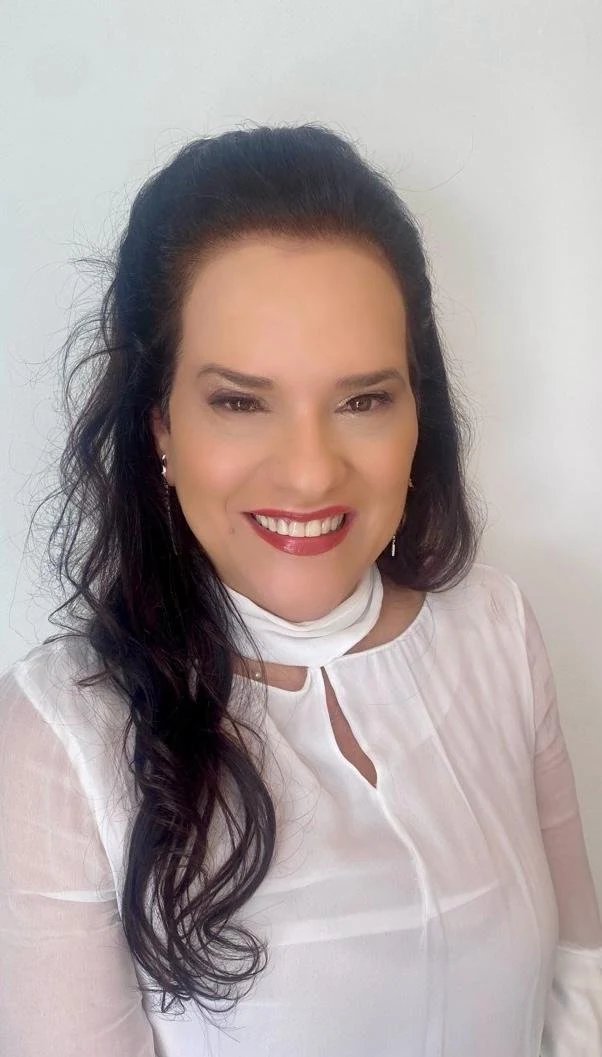 Dra. Viviane de Tassis Magalhães